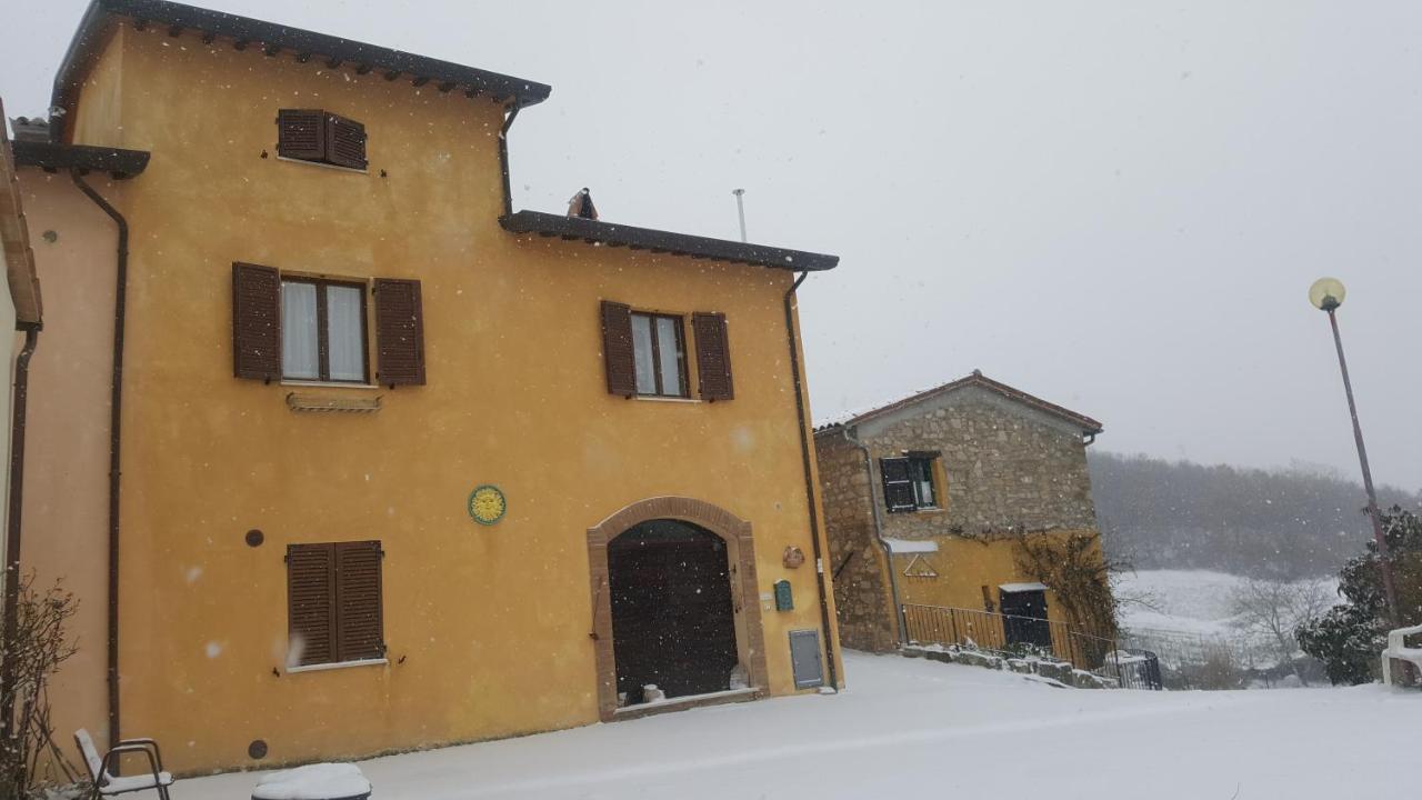 Bed & Breakfast Casa Lisetta Valtopina ภายนอก รูปภาพ